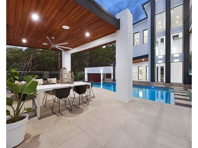 33 Kingfisher Crescent, Palmview QLD 4553