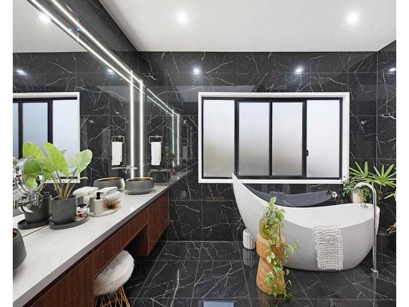 33 Kingfisher Crescent, Palmview QLD 4553