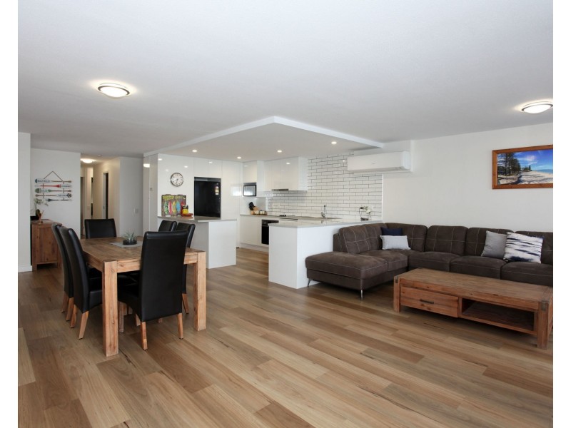 12/4 Maloja Avenue, Caloundra QLD 4551