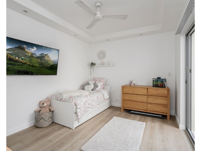 1/244 Alexandra Parade, Alexandra Headland QLD 4572
