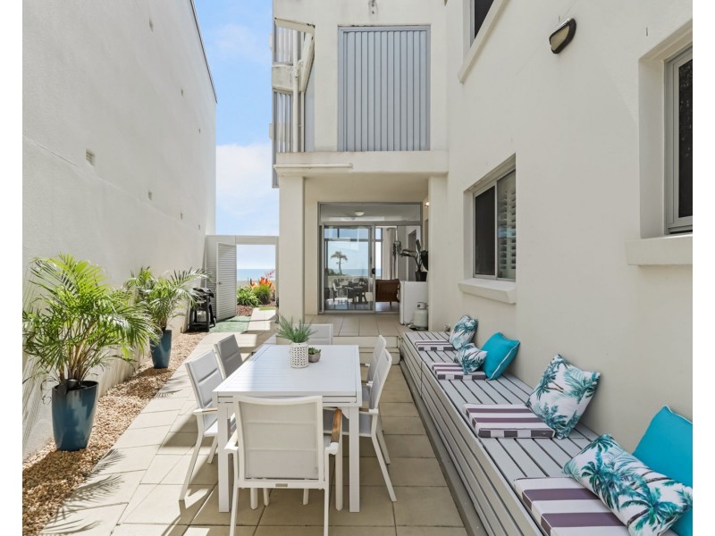 1/244 Alexandra Parade, Alexandra Headland QLD 4572