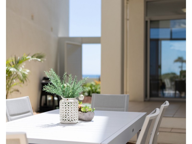 1/244 Alexandra Parade, Alexandra Headland QLD 4572