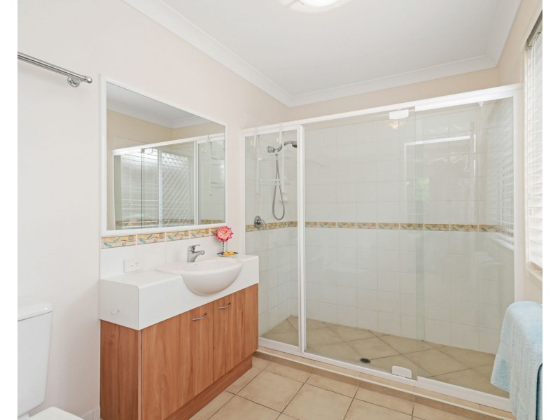 18/1 Harbourlights Way, Pelican Waters QLD 4551