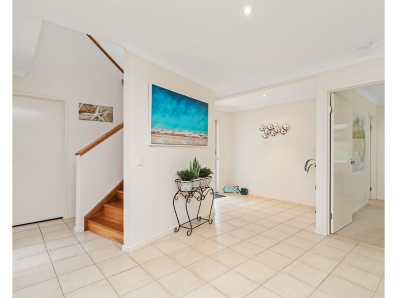 18/1 Harbourlights Way, Pelican Waters QLD 4551