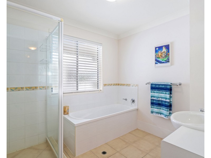 18/1 Harbourlights Way, Pelican Waters QLD 4551