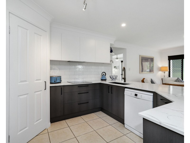 4 Tytherleigh Lane, Pelican Waters QLD 4551