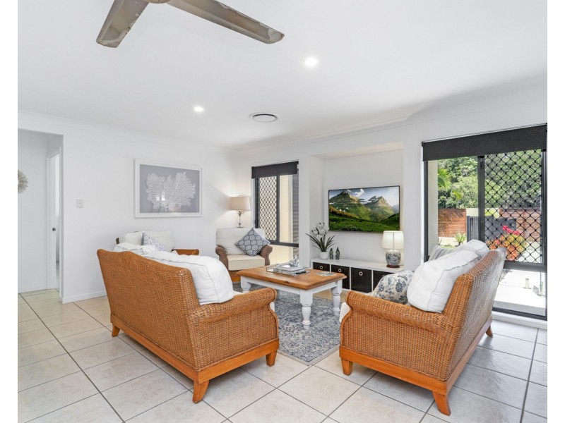 4 Tytherleigh Lane, Pelican Waters QLD 4551