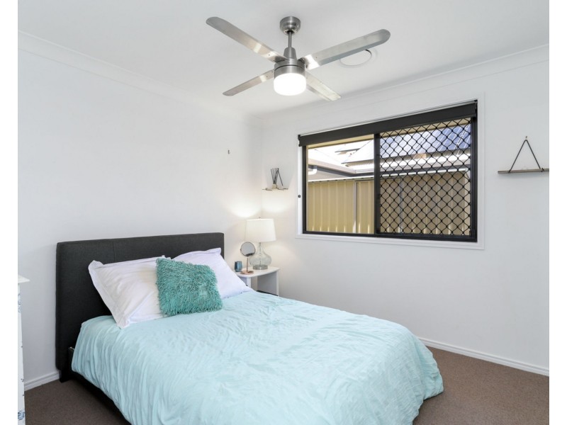 4 Tytherleigh Lane, Pelican Waters QLD 4551