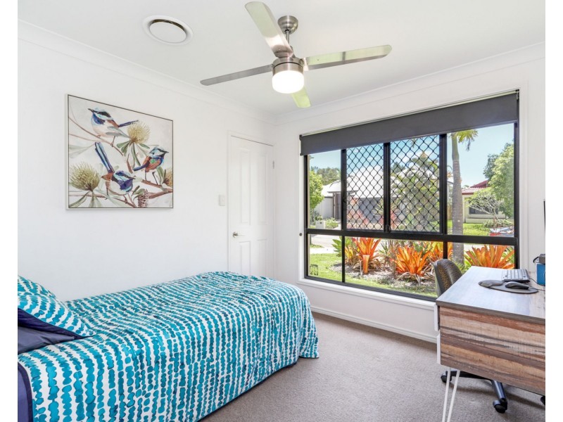 4 Tytherleigh Lane, Pelican Waters QLD 4551