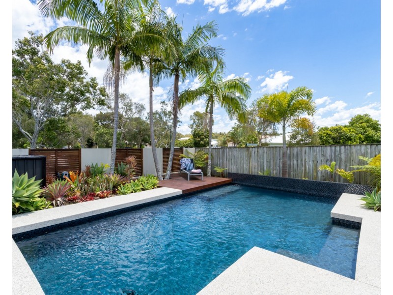 4 Tytherleigh Lane, Pelican Waters QLD 4551