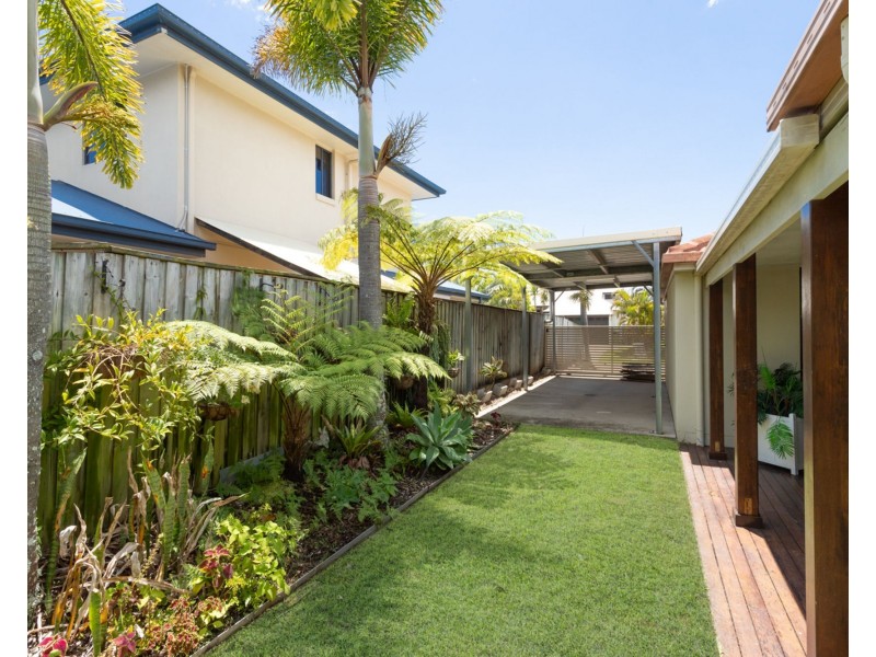 4 Tytherleigh Lane, Pelican Waters QLD 4551