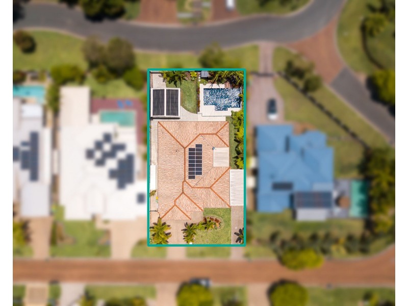 4 Tytherleigh Lane, Pelican Waters QLD 4551