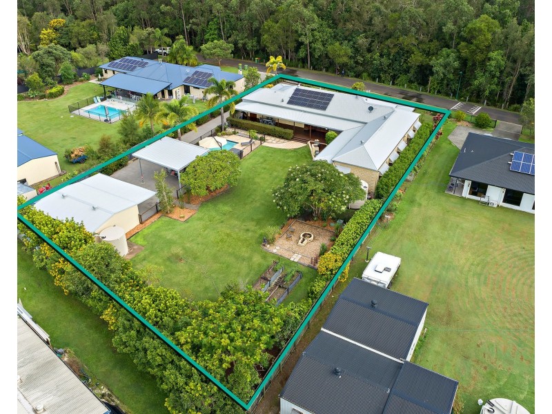 78 Allan Avenue, Glass House Mountains QLD 4518