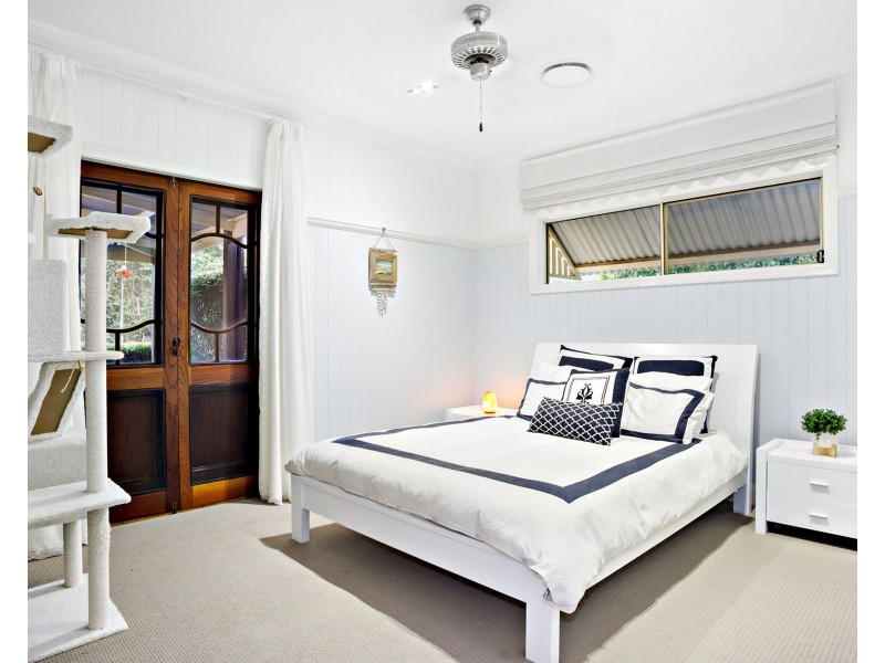 78 Allan Avenue, Glass House Mountains QLD 4518