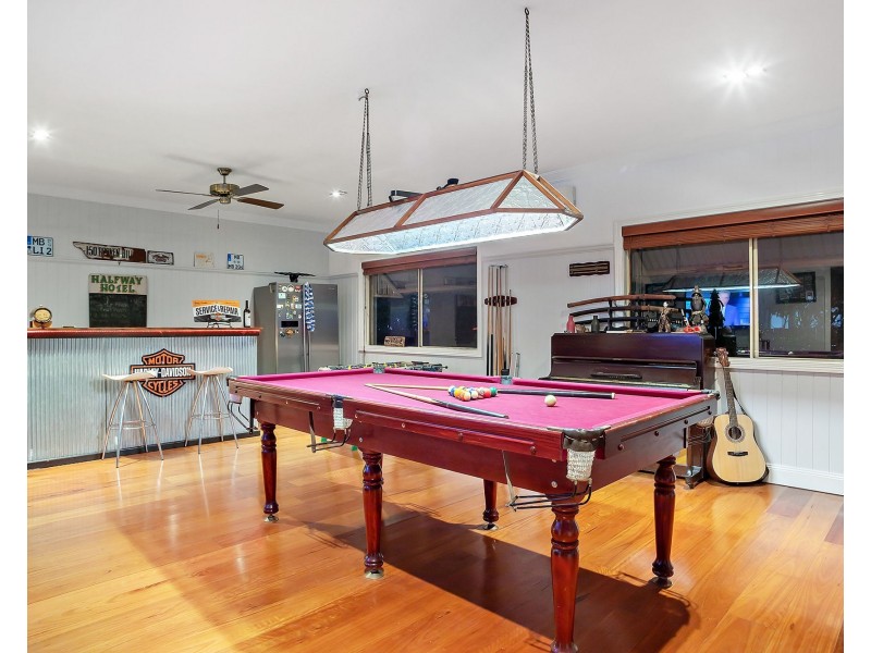 78 Allan Avenue, Glass House Mountains QLD 4518
