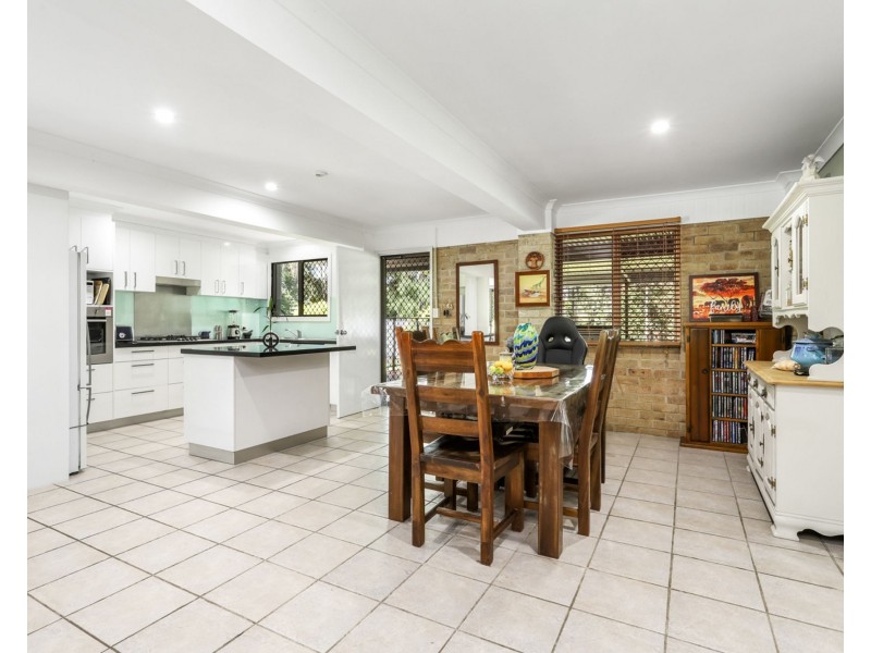 128 Lindeman Road, Beerwah QLD 4519