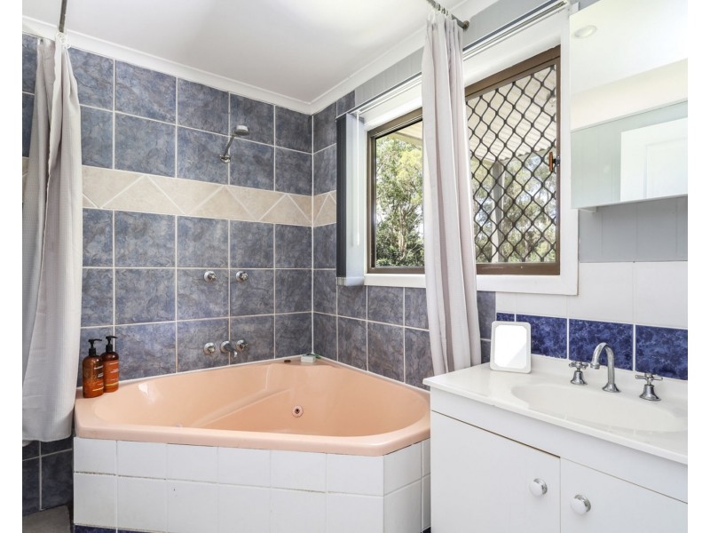 128 Lindeman Road, Beerwah QLD 4519