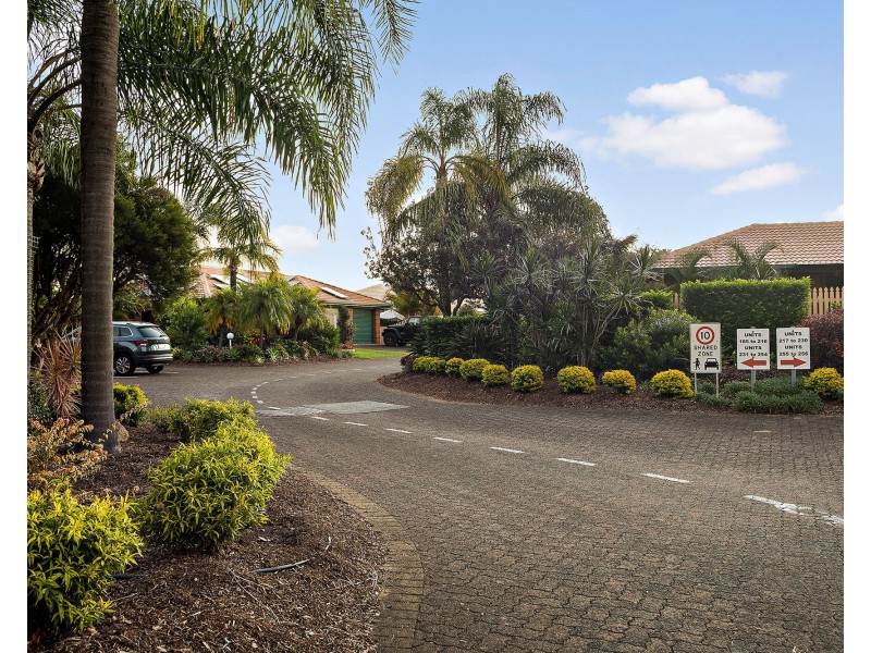 249/4 Melody Court, Warana QLD 4575