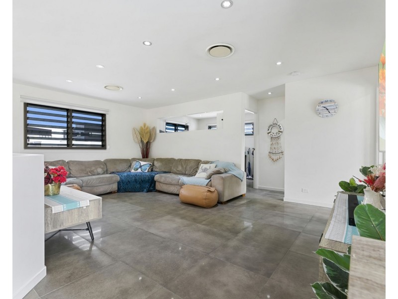 9 Culbara Street, Mooloolaba QLD 4557