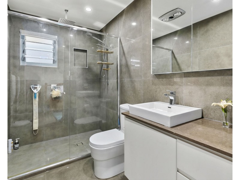 9 Culbara Street, Mooloolaba QLD 4557