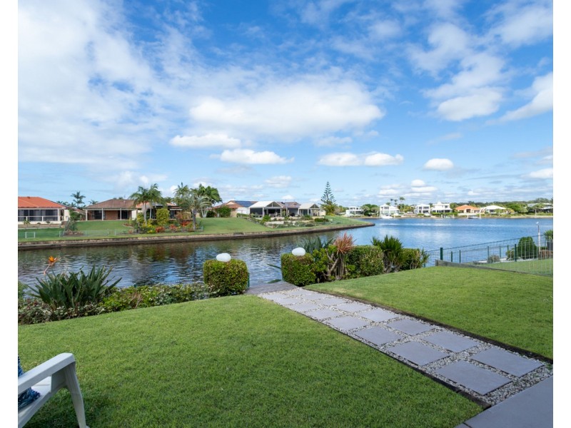 191/4 Melody Court, Warana QLD 4575