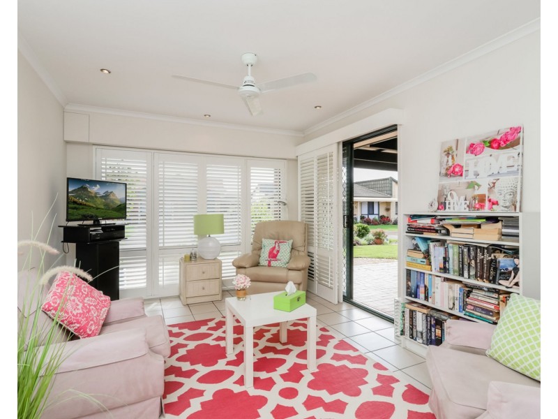 191/4 Melody Court, Warana QLD 4575