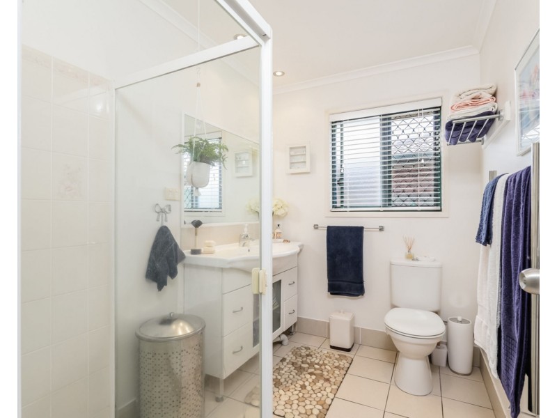 191/4 Melody Court, Warana QLD 4575