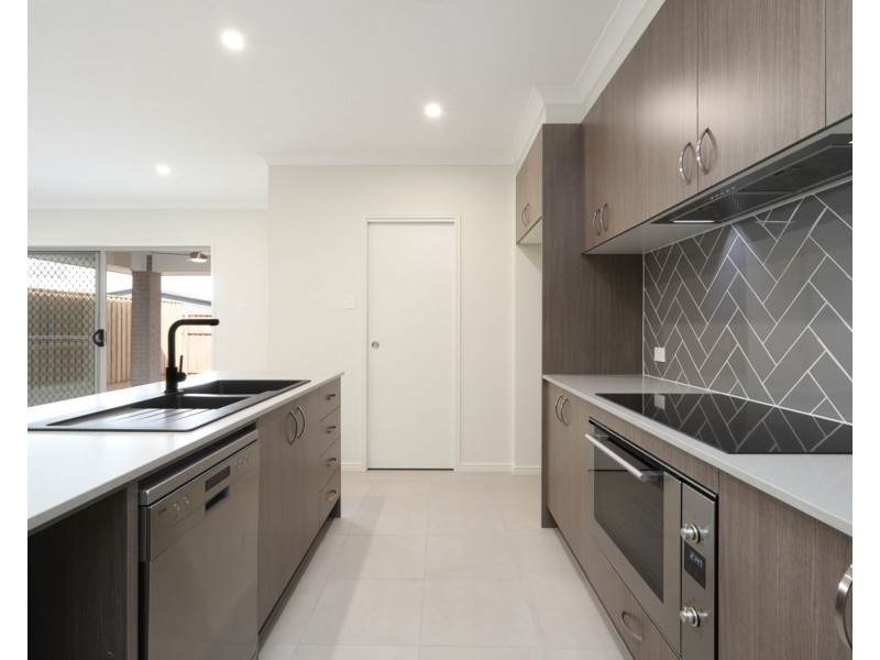 62 Logrunner Circuit, Palmview QLD 4553