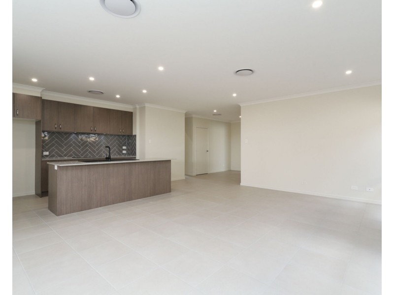 62 Logrunner Circuit, Palmview QLD 4553