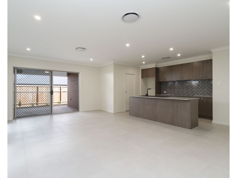 62 Logrunner Circuit, Palmview QLD 4553