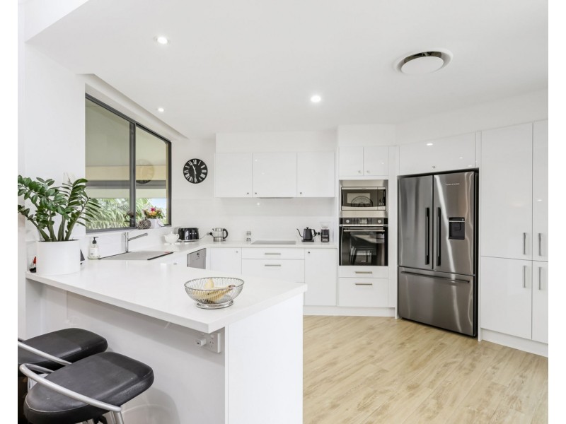 18/1 Millennium Circuit, Pelican Waters QLD 4551
