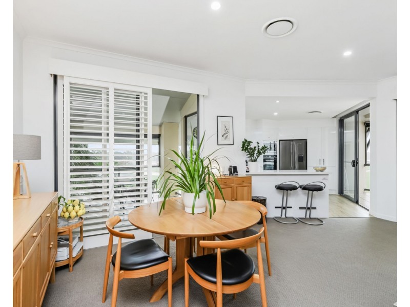 18/1 Millennium Circuit, Pelican Waters QLD 4551