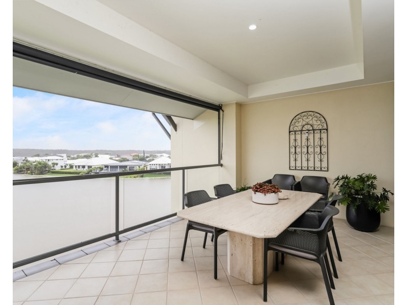 18/1 Millennium Circuit, Pelican Waters QLD 4551