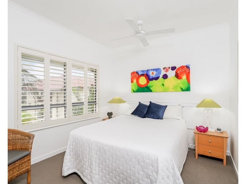 18/1 Millennium Circuit, Pelican Waters QLD 4551