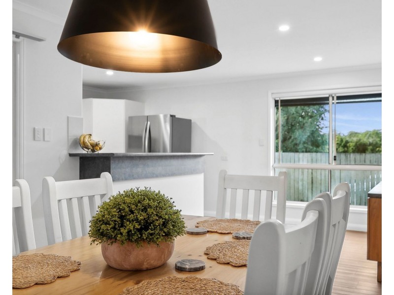 10 Carisbrook Court, Little Mountain QLD 4551