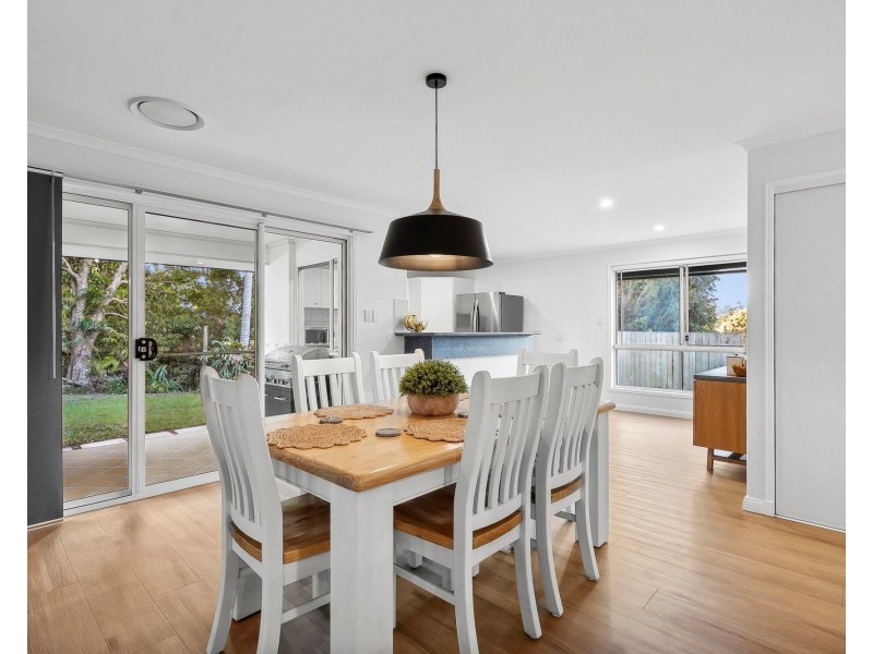 10 Carisbrook Court, Little Mountain QLD 4551