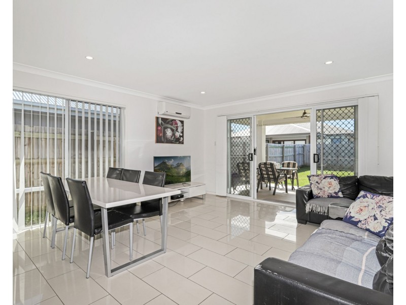 43 Sunshine Crescent, Caloundra West QLD 4551