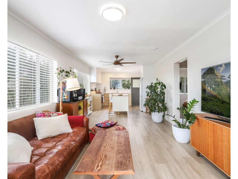 9 Collins Lane, Golden Beach QLD 4551