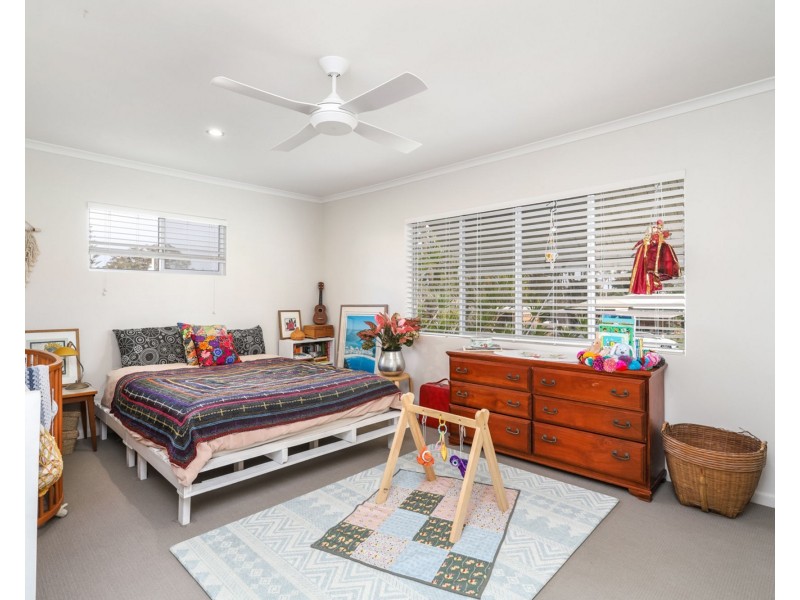 9 Collins Lane, Golden Beach QLD 4551