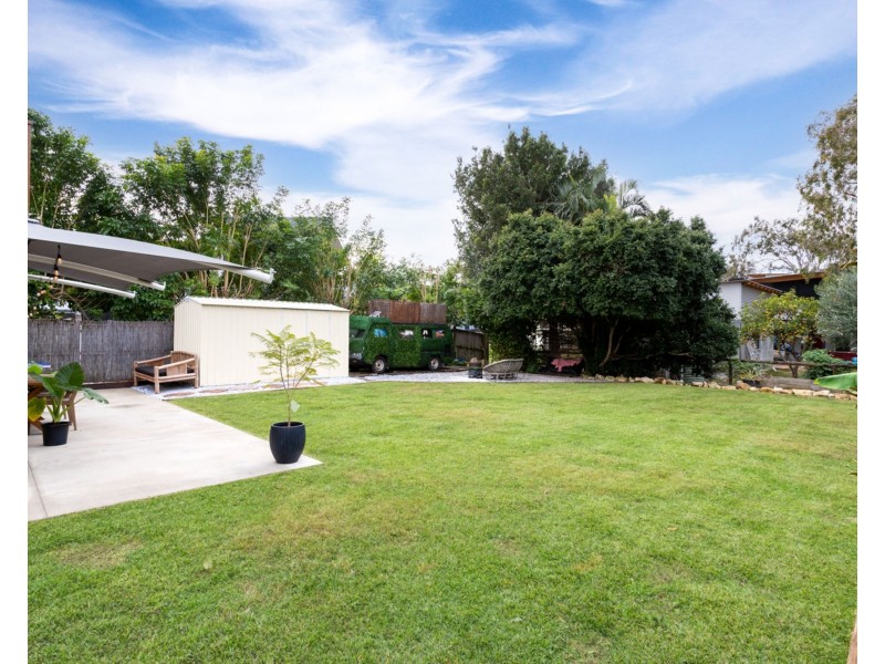 9 Collins Lane, Golden Beach QLD 4551