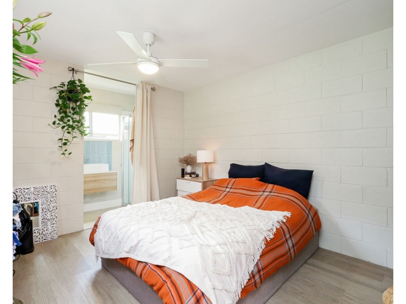 9 Collins Lane, Golden Beach QLD 4551