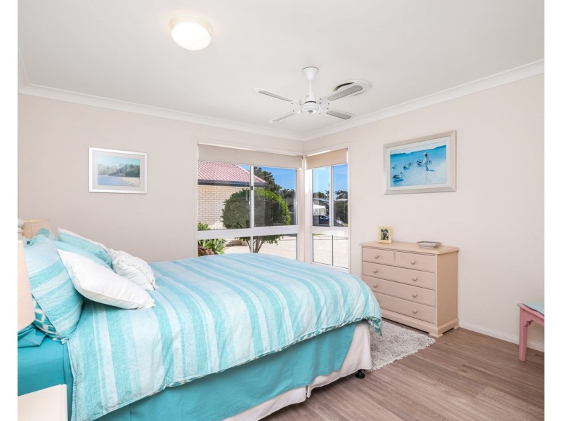 60 Wavell Avenue, Pelican Waters QLD 4551