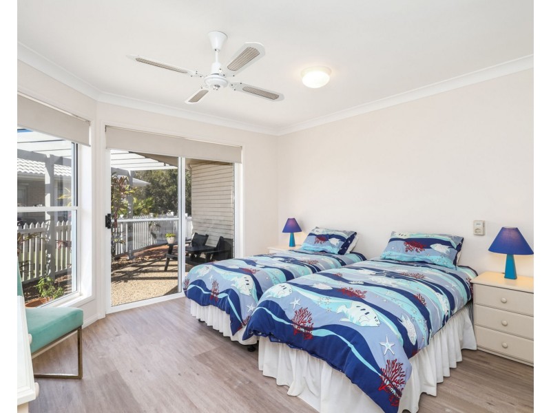 60 Wavell Avenue, Pelican Waters QLD 4551