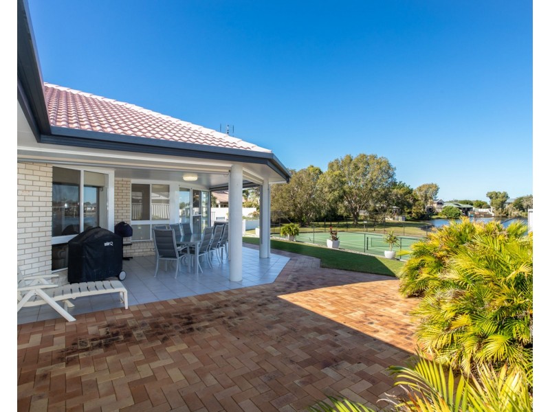 60 Wavell Avenue, Pelican Waters QLD 4551