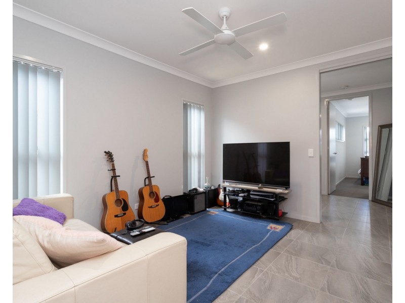 9 Sunray Avenue, Palmview QLD 4553