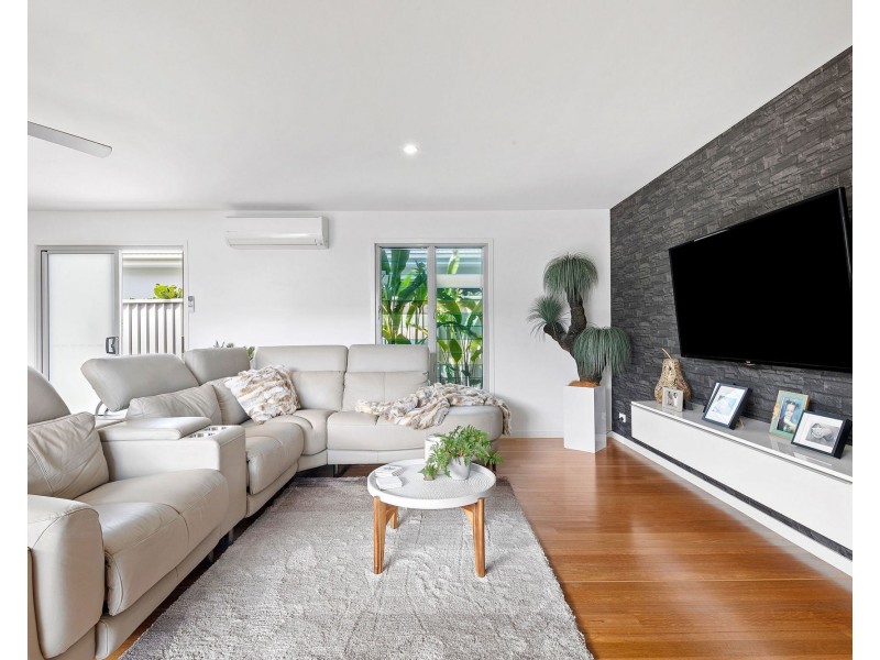 14 Bond Street, Pelican Waters QLD 4551