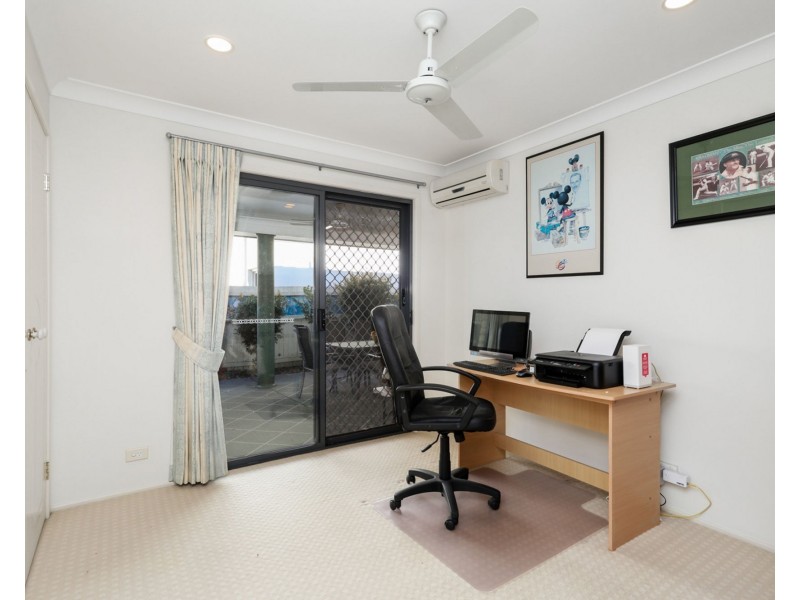 11 Gillingham Place, Pelican Waters QLD 4551