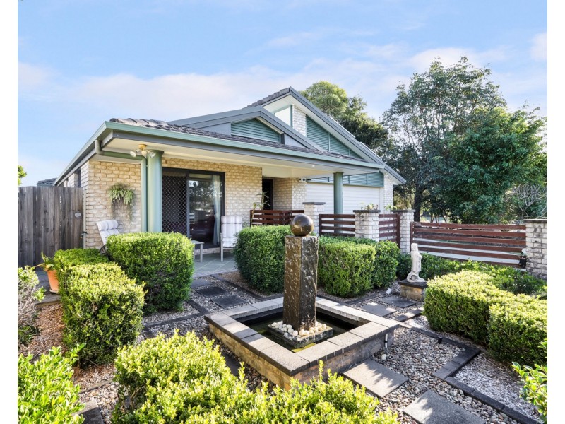 11 Gillingham Place, Pelican Waters QLD 4551