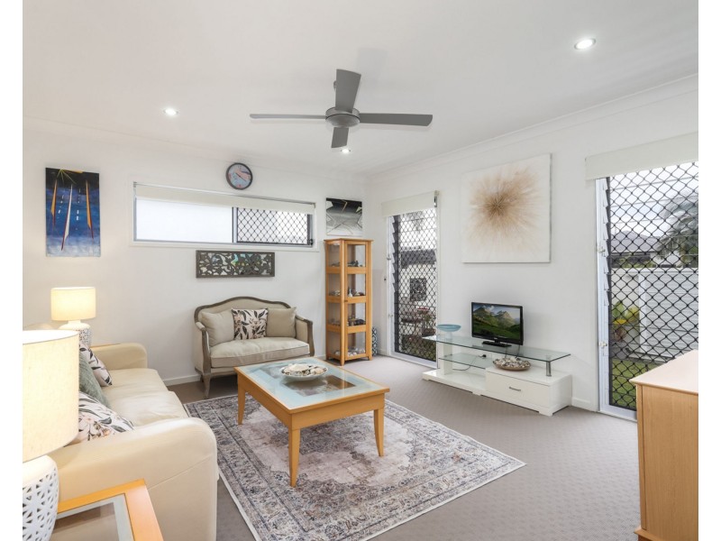 18 Bond Street, Pelican Waters QLD 4551