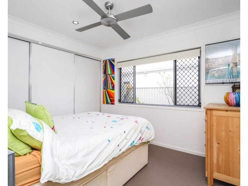 18 Bond Street, Pelican Waters QLD 4551